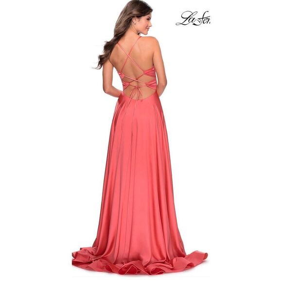 La Femme 28571 Prom Dress in Coral NWOT Size 6 - Picture 2 of 7